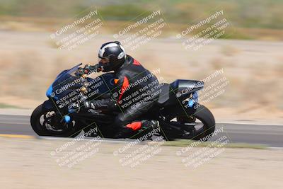 media/Oct-09-2022-SoCal Trackdays (Sun) [[95640aeeb6]]/Turn 15 Inside Distant Pans (1145am)/